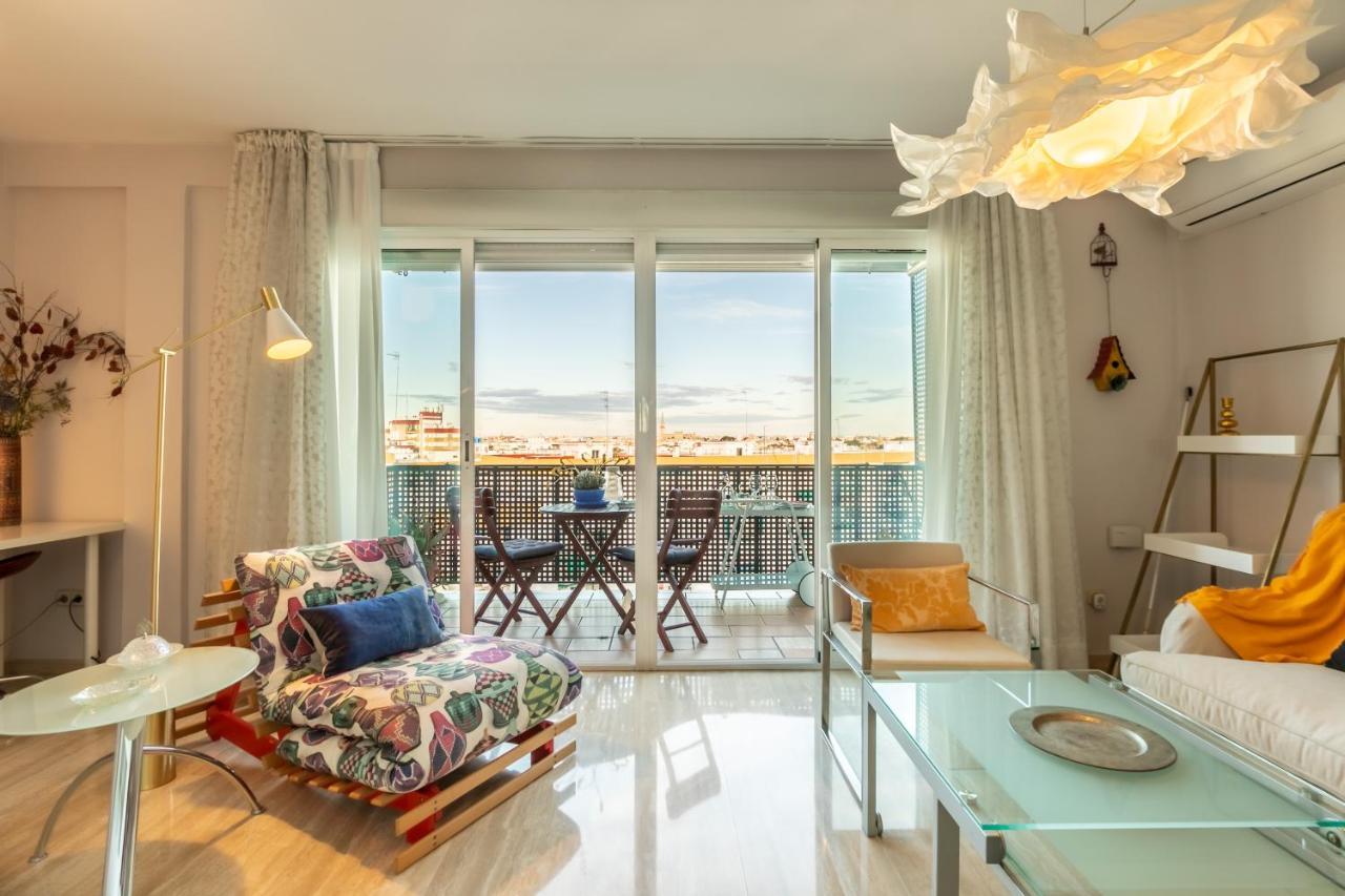 Ferienwohnung Apartamento Desde El Cielo De Triana Sevilla Exterior foto