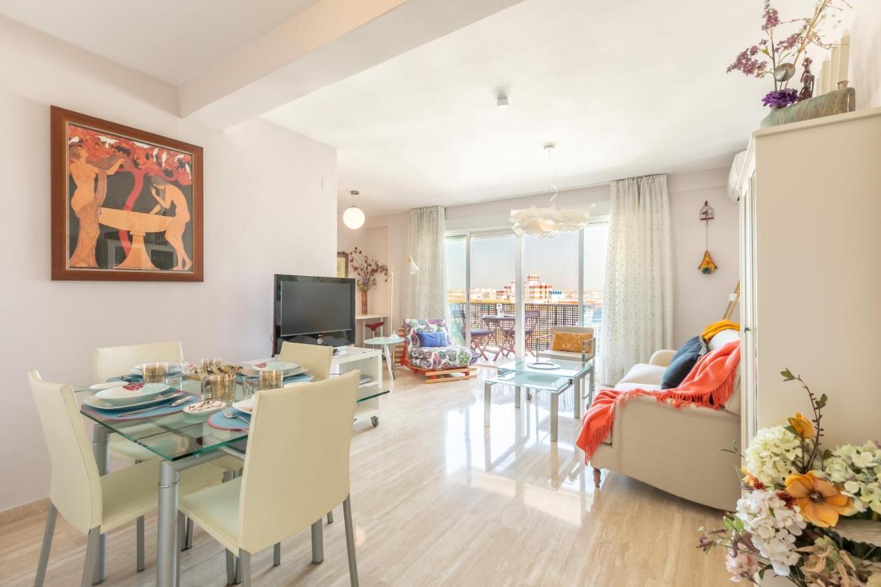 Ferienwohnung Apartamento Desde El Cielo De Triana Sevilla Exterior foto