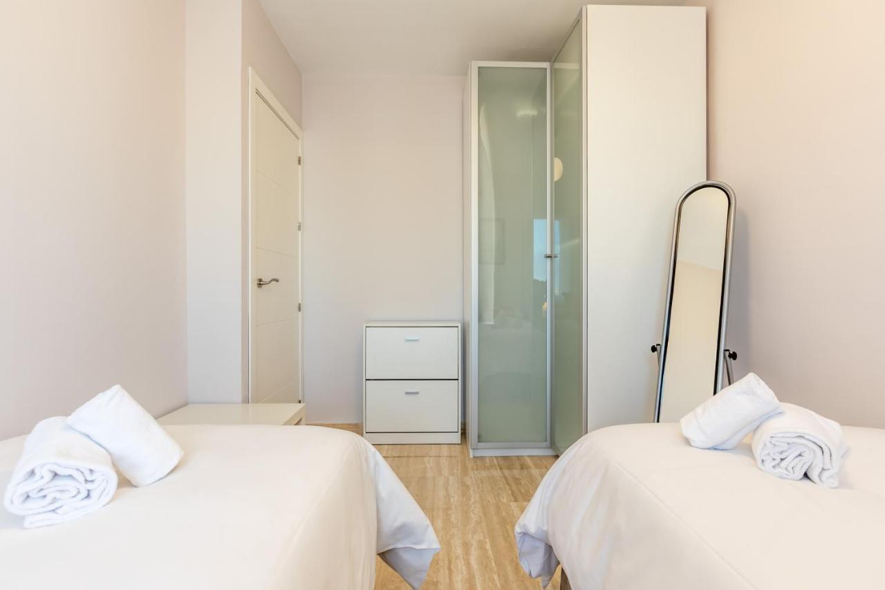 Ferienwohnung Apartamento Desde El Cielo De Triana Sevilla Exterior foto